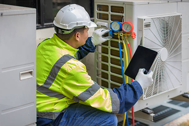 Professional Hvac technician working in Forestburg, TX